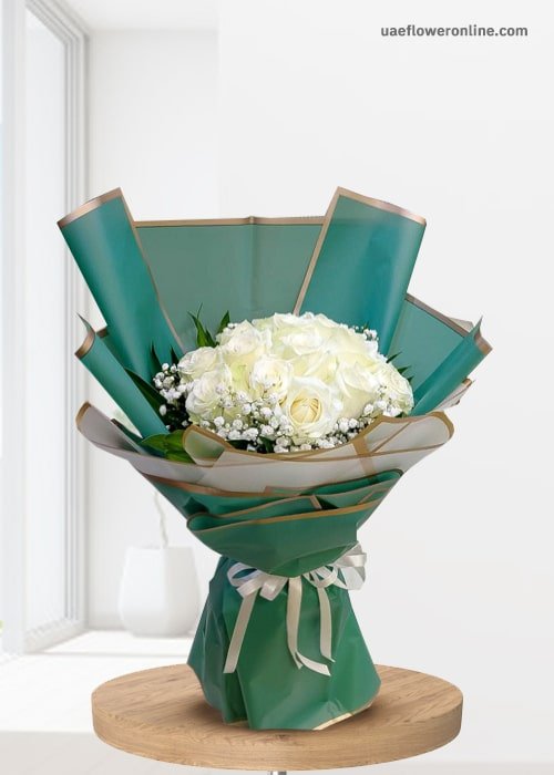 12 White Rose Bouquet