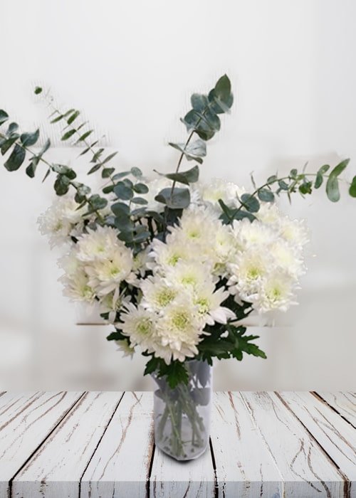 20white Chrysanthemum  And Eucalyptus With Glass Vase