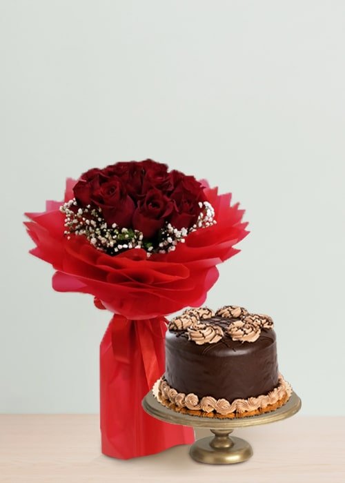 10 Red Rose Bouquet With Chocolate Cake