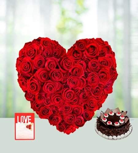 Charming Red Roses Heart Shape Arrangement With Chocolates Cake